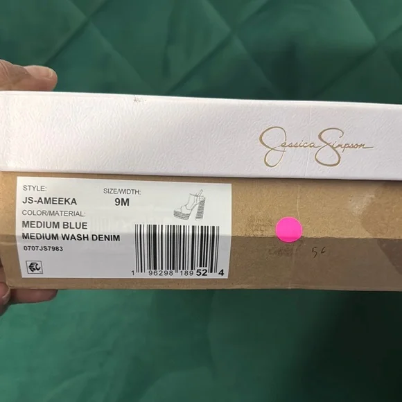 Blue Platform Sandals with T-Strap Design - Picture 2 of 5